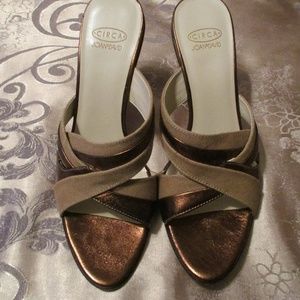 BRONZE & TAN SANDAL